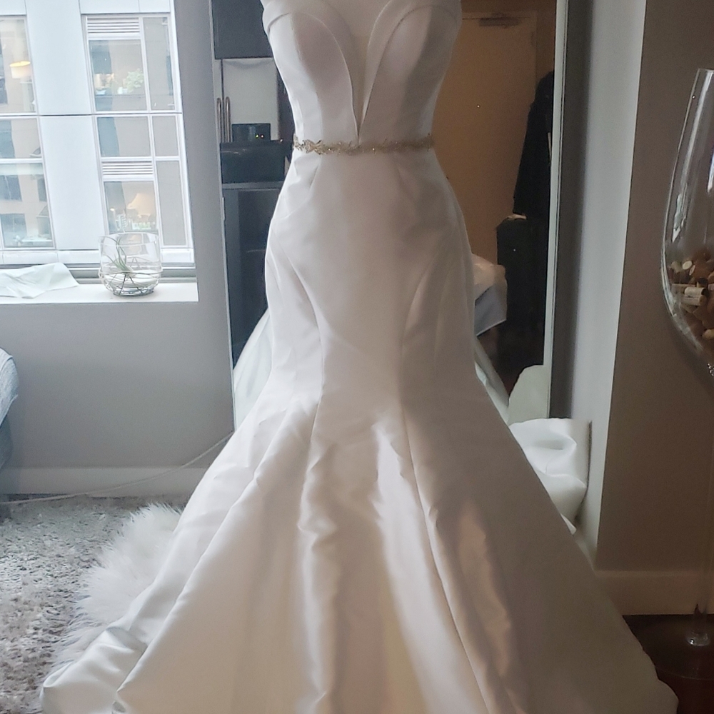 Gorgeous custom made wedding gown